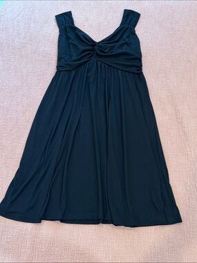 Large Black Twist-Front Midi Dress with Cap Sleeves with generous cup size